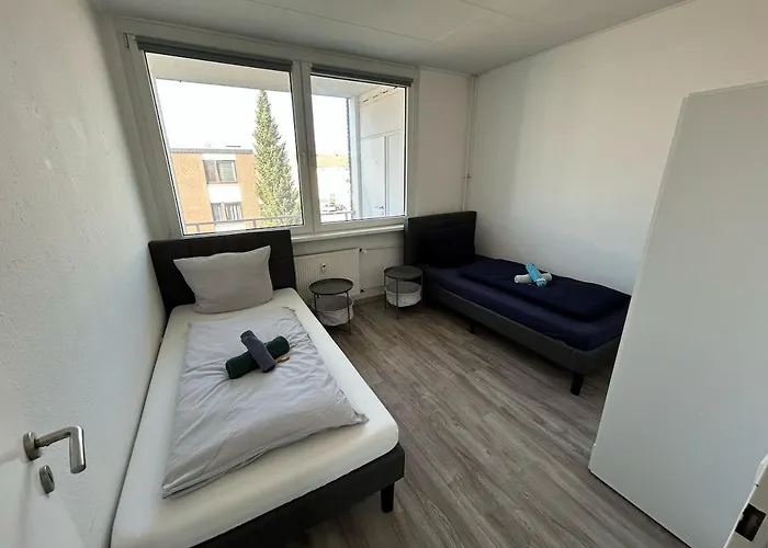 Monteurswohnung - - 6 Personen *